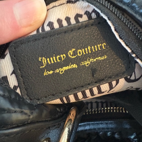Juicy Couture Y2K Black Quilted Shoulder Bag with Gold Chain - Picture 6 of 6